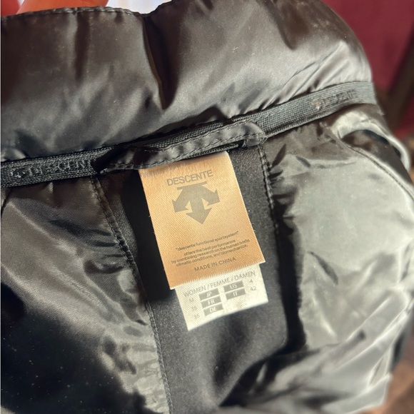 Women’s midlayer descente jacket. - Picture 5 of 5